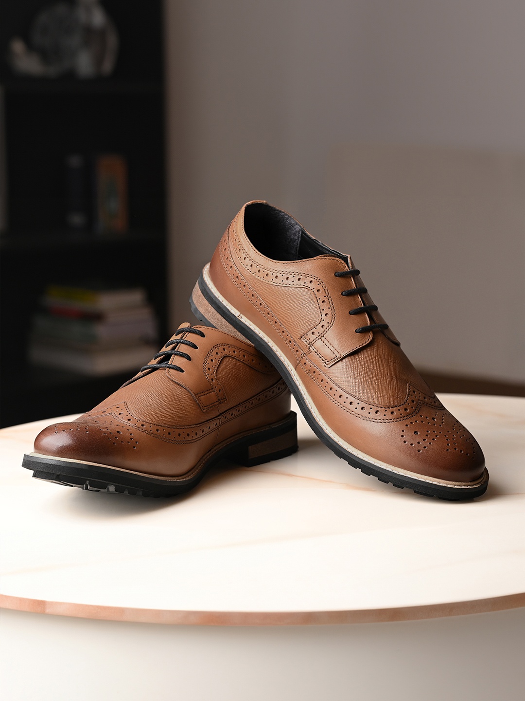 

LOUIS STITCH Men Tan Egyptian Crust Leather Lace-Up Brogues, Brown