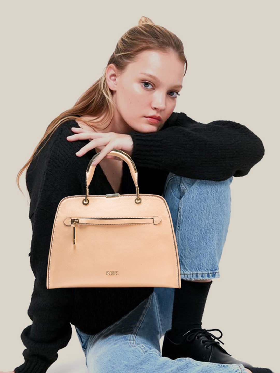

RI2K LONDON Women Textured Leather Handheld Bag, Beige