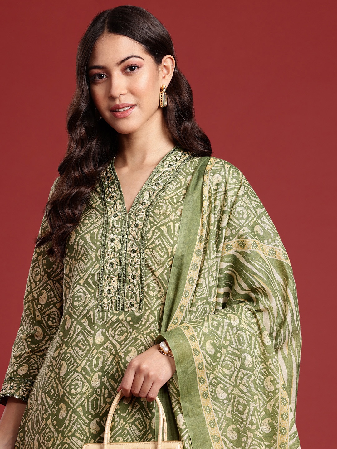 

Anouk Floral Printed Mirror Work Kurta With Trousers & Dupatta, Green
