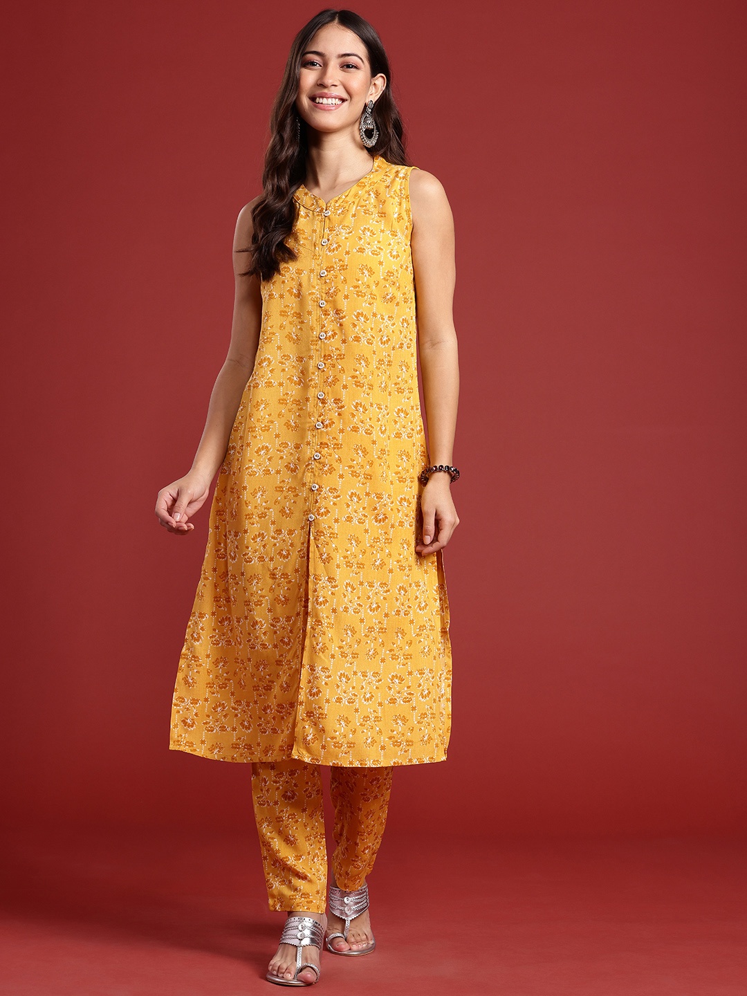 

Anouk Floral Printed Kurta with Trousers, Mustard
