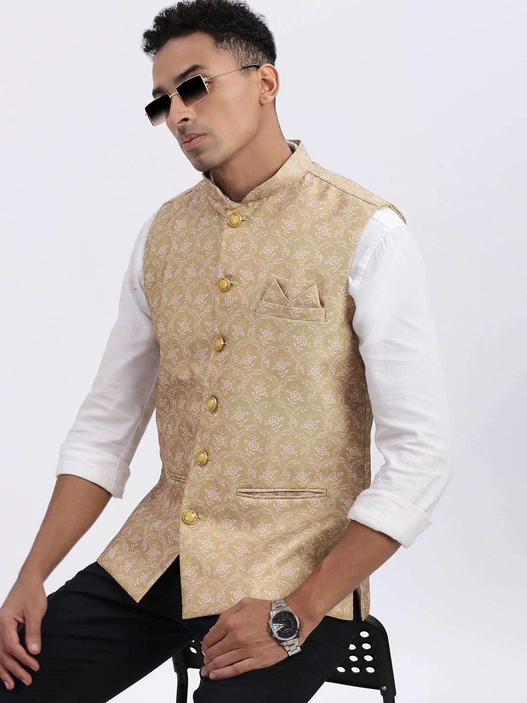 

SHOWOFF Men Floral Printed Nehru Jackets, Beige