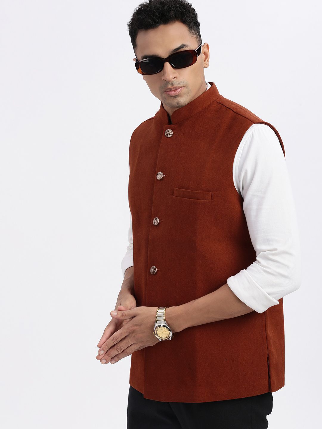 

SHOWOFF Men Mandarin Collar Nehru Jackets, Brown