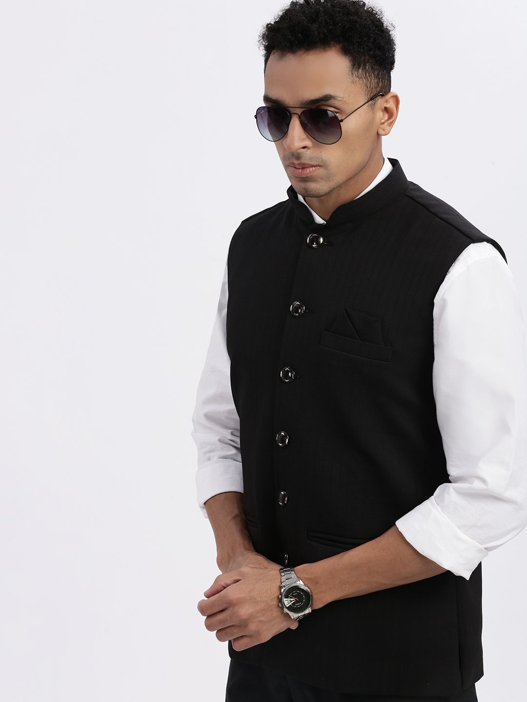 

SHOWOFF Men Mandarin Collar Nehru Jackets, Black