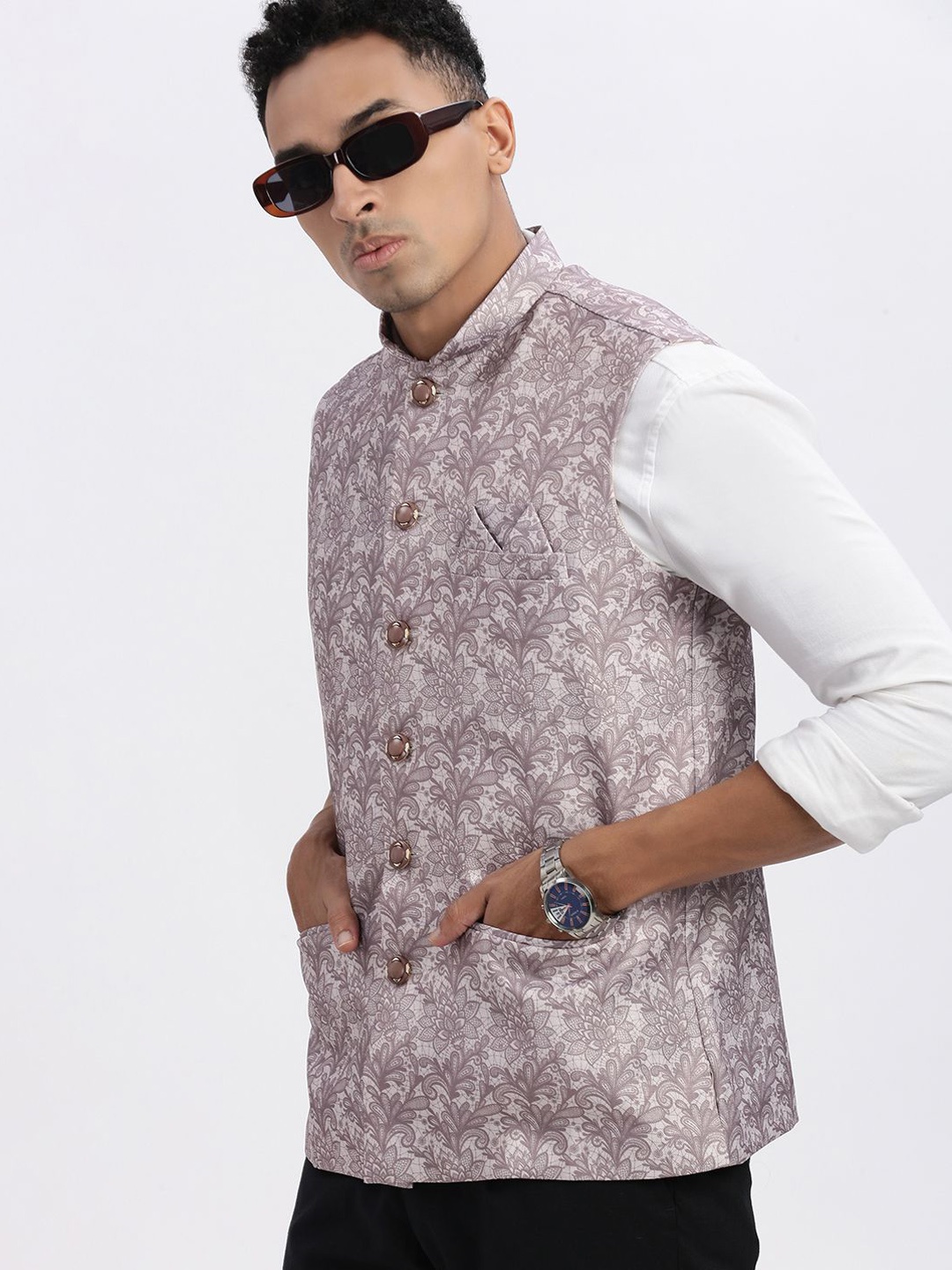 

SHOWOFF Men Floral Printed Nehru Jackets, Brown