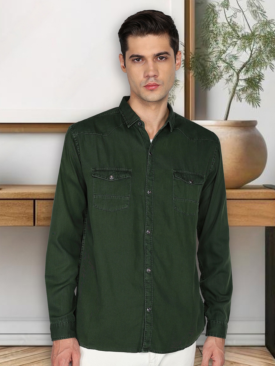 

Kuons Avenue Men Smart Spread Collar Solid Cotton Slim Fit Casual Shirt, Olive