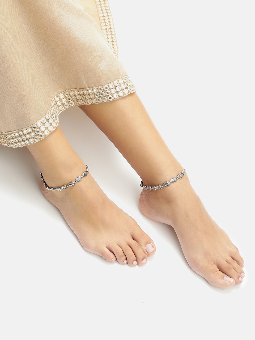 

AITIHYA Pair Of 2 Silver-Plated Anklets