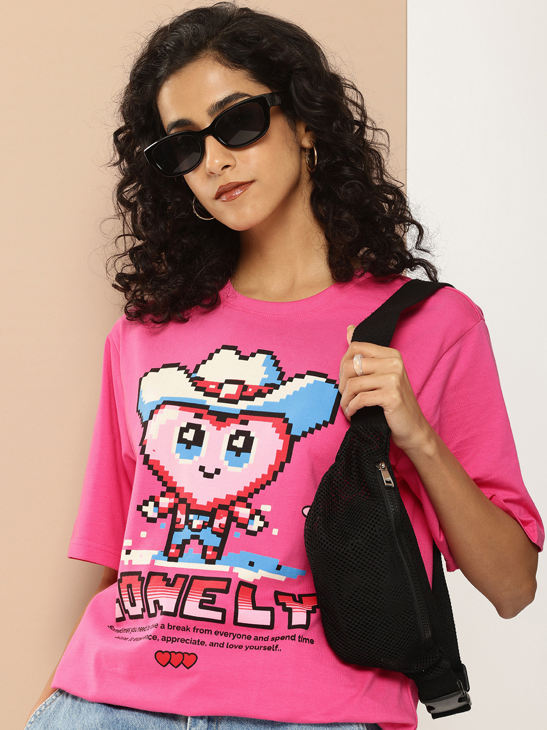 

Difference of Opinion Printed Pure Cotton T-shirt, Rose