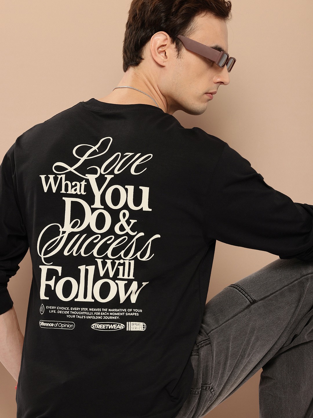 

Difference of Opinion Men Typography Printed Oversized Pure Cotton T-shirt, Black