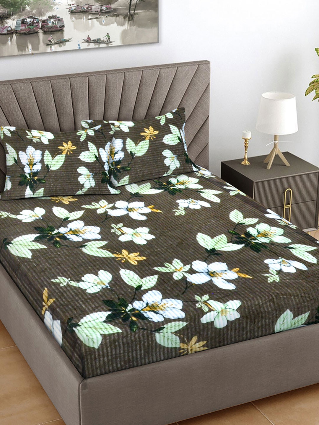 

FABINALIV Brown Floral Woollen 300 TC Fitted King Bedsheet Set 2.50 m X 2.20 m
