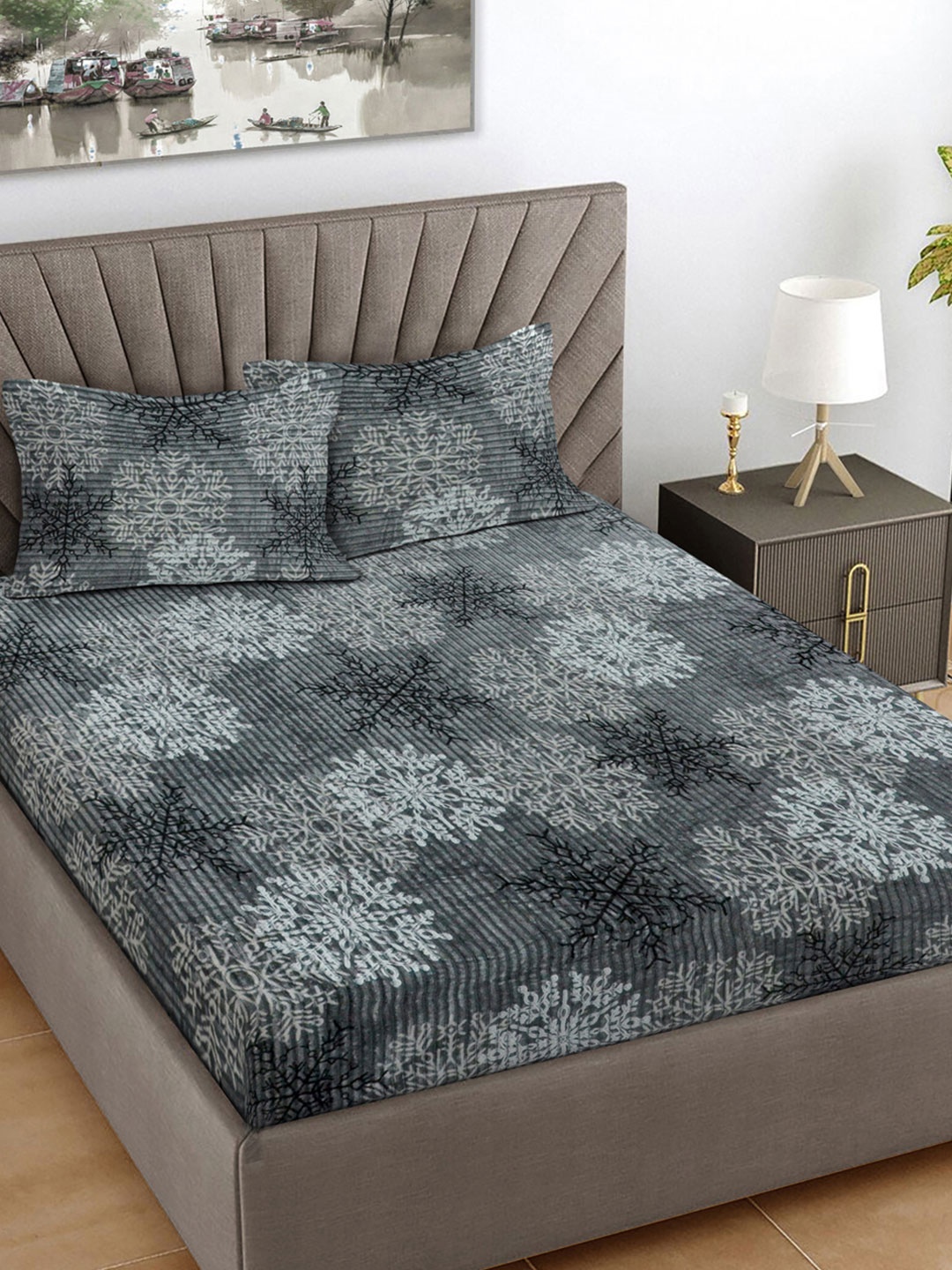 

FABINALIV Grey Floral Woollen 300 TC Fitted King Bedsheet Set 2.50 m X 2.20 m