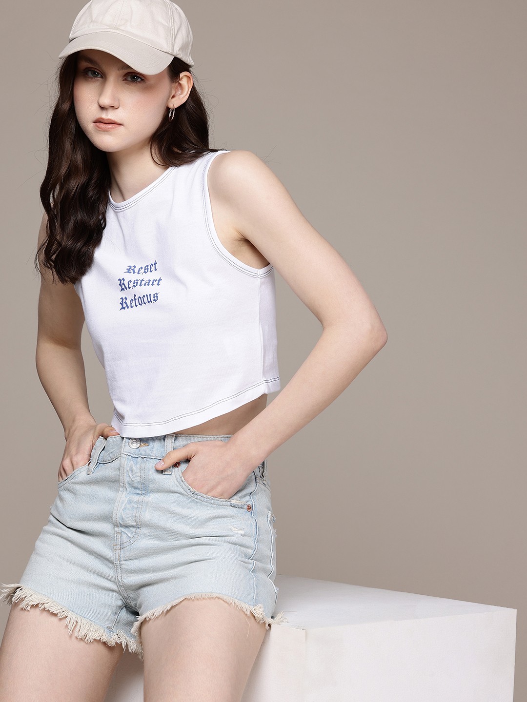 

The Roadster Life Co. Typography Printed Slim Fit Crop T-shirt, White