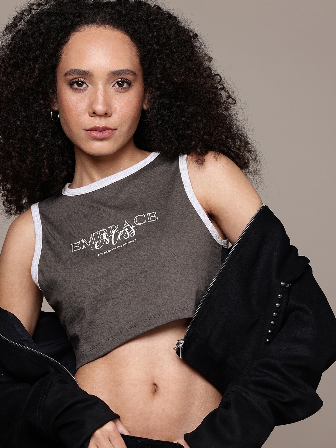 

The Roadster Life Co. Typography Printed Slim Fit Crop T-shirt, Grey