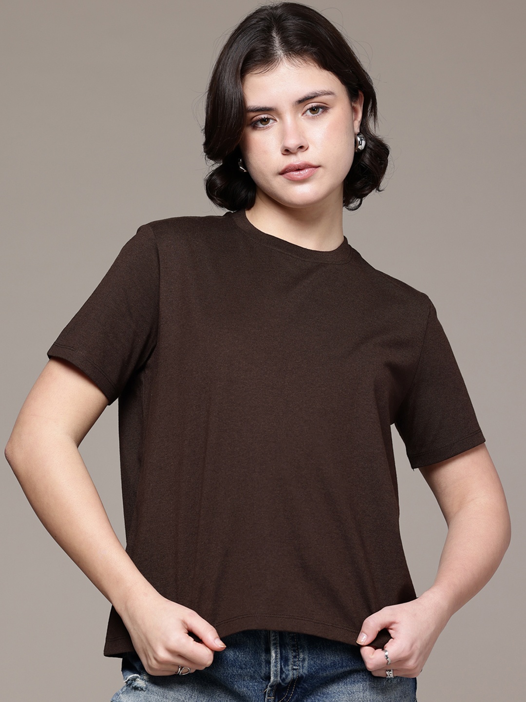 

The Roadster Life Co. Round Neck Boxy Fit T-shirt, Coffee brown