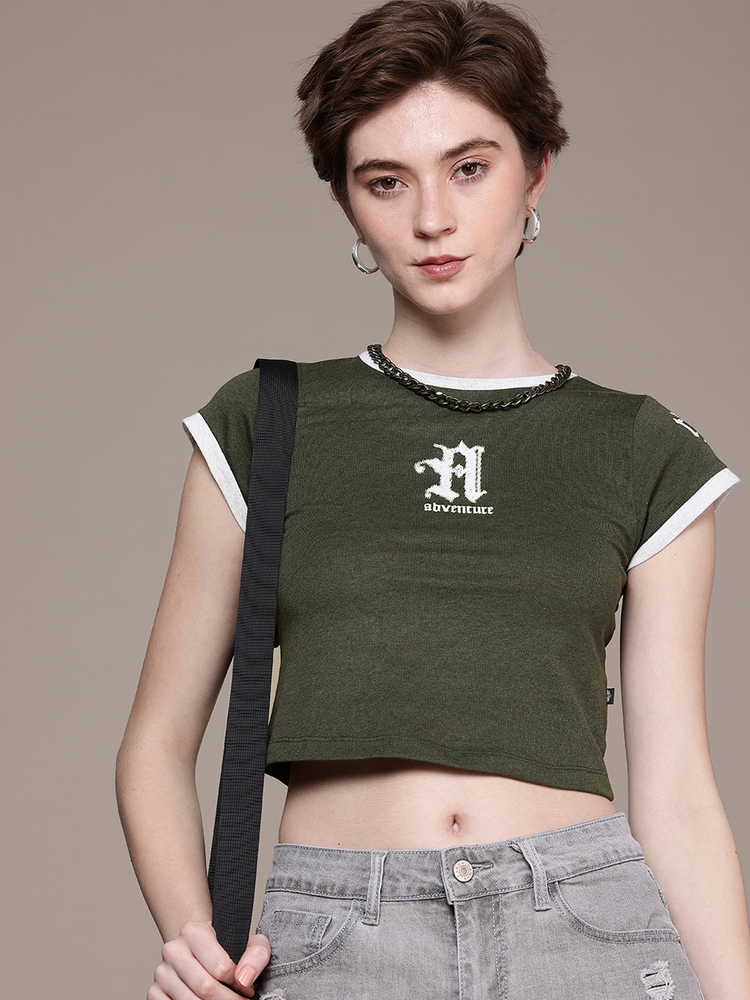 

The Roadster Life Co. Extended Sleeves Crop T-shirt, Olive