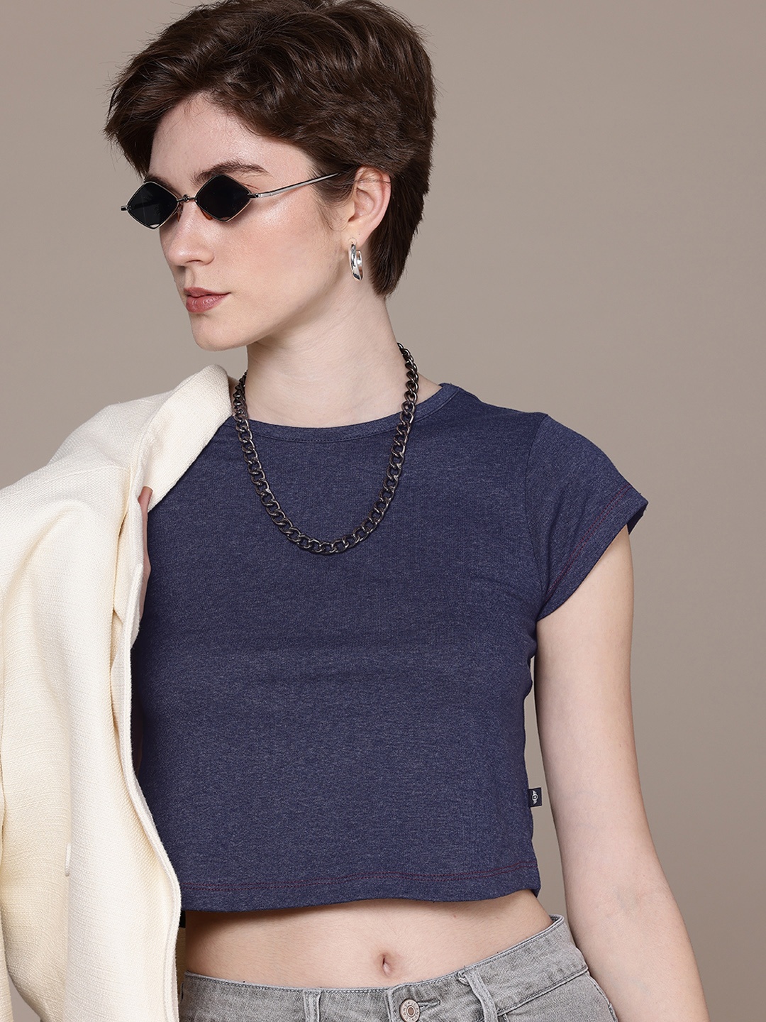 

The Roadster Life Co. Extended Sleeves Crop T-shirt, Blue