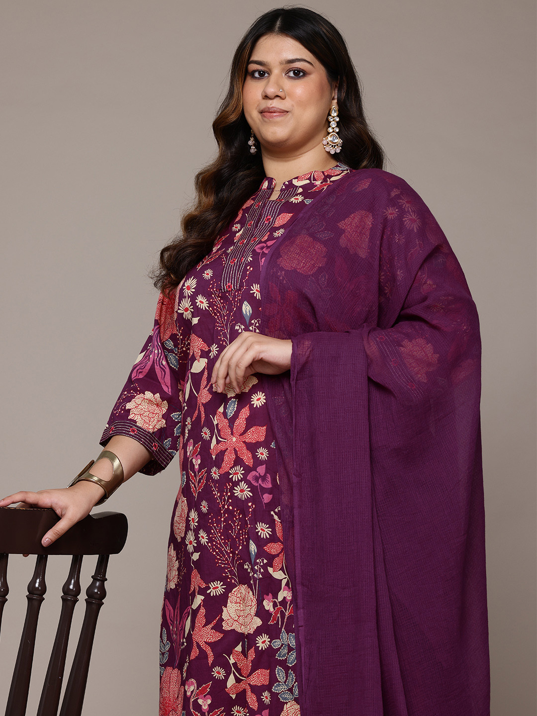 

Readiprint Plus Size Floral Printed Thread Work Pure Cotton Kurta Set, Burgundy