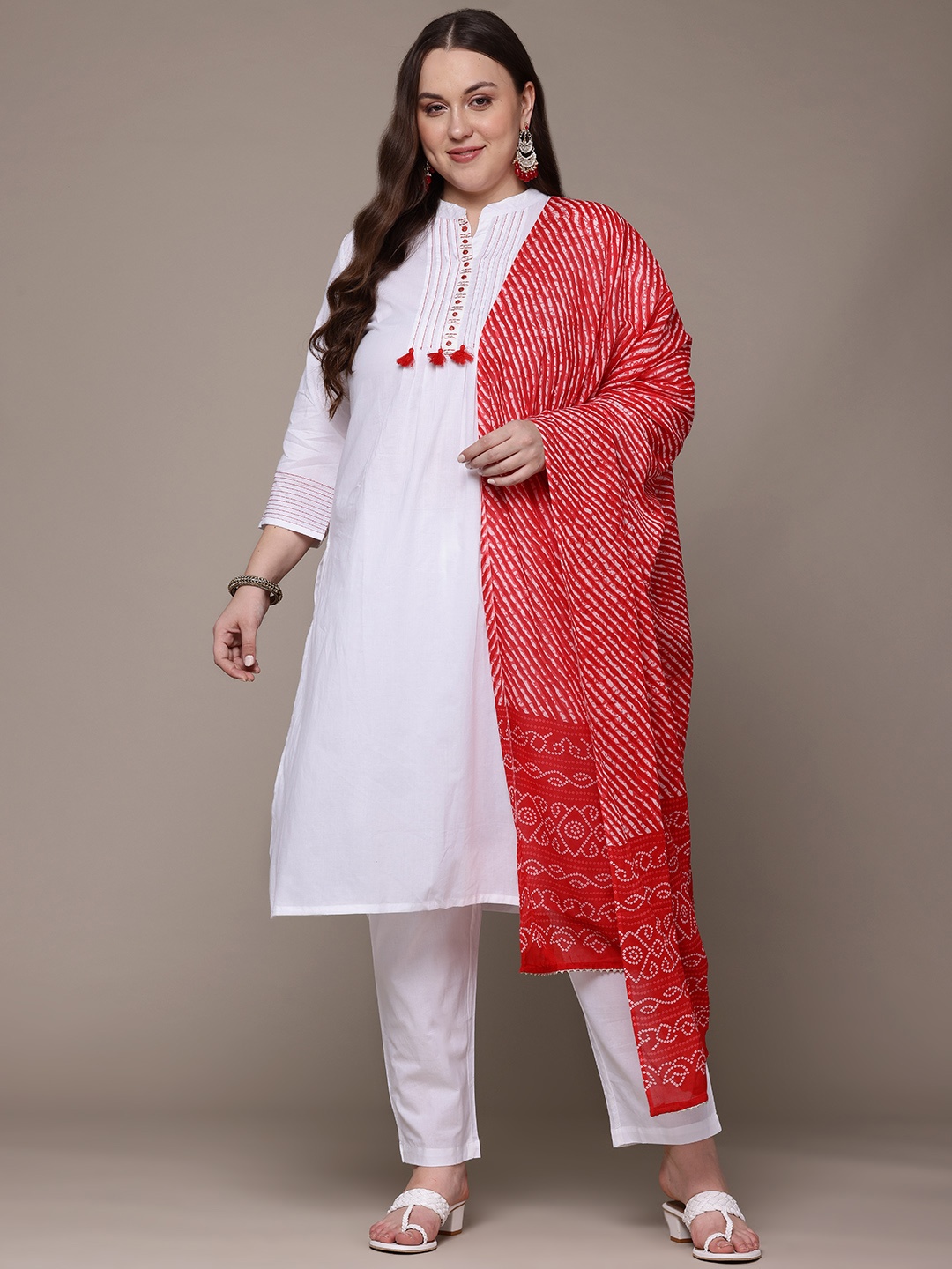 

Readiprint Plus Size Yoke Design Mirror Work Pure Cotton Kurta Set, White