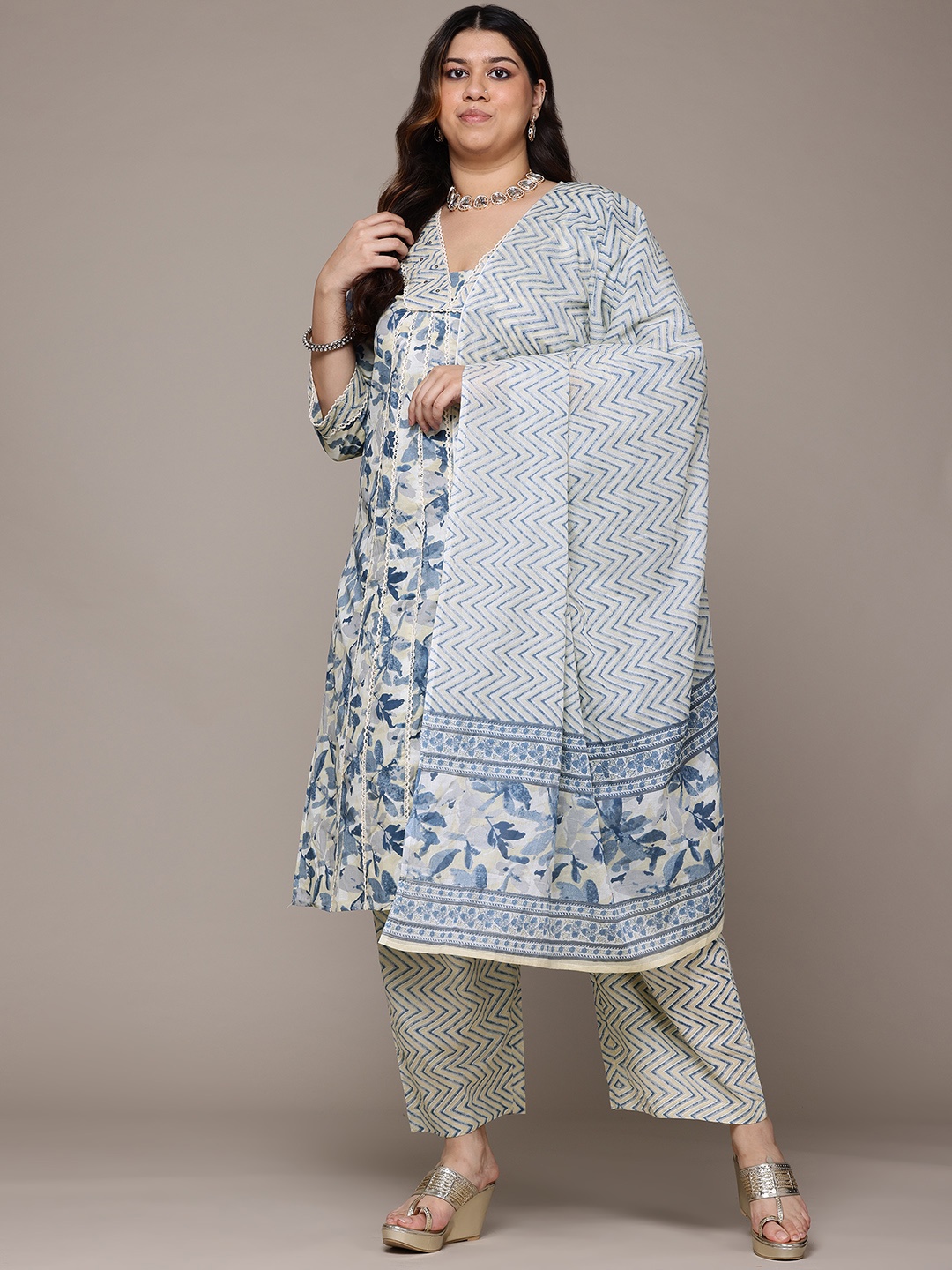 

Readiprint Plus Size Floral Printed Empire Mirror Work Pure Cotton Kurta Set, Blue