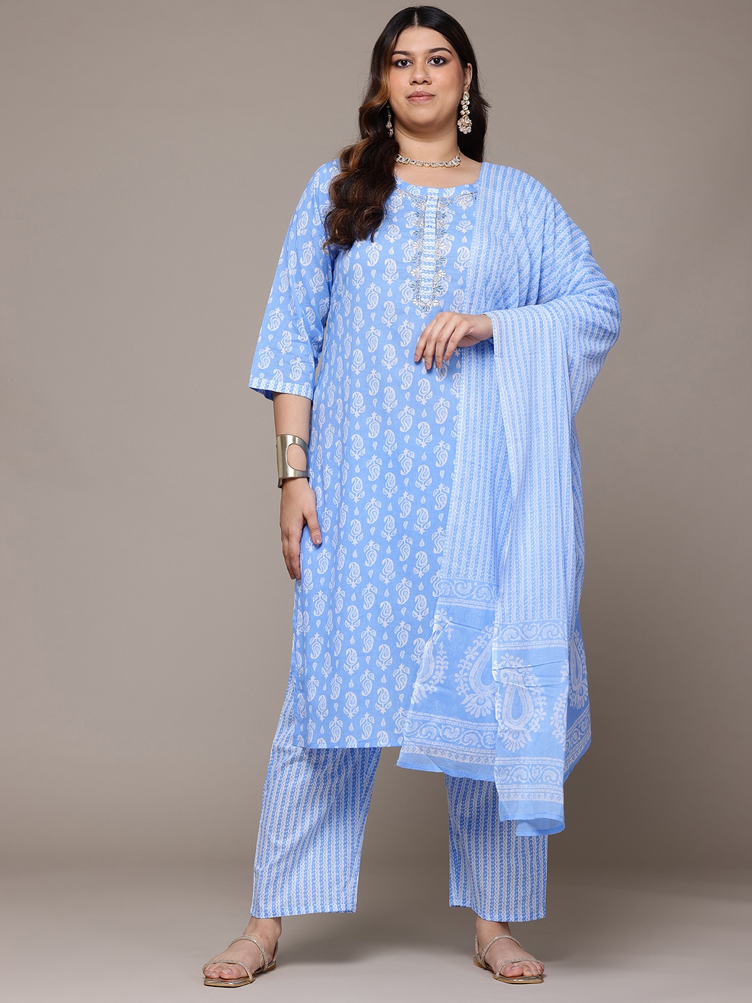 

Readiprint Fashions Plus Size Floral Printed Thread Work Pure Cotton Kurta Set, Blue