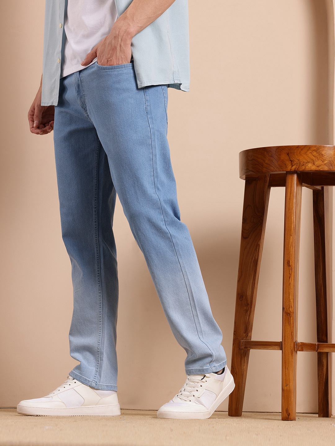 

Mast & Harbour Men Ombre Dyed Heavy Fade Regular Fit Stretchable Jeans, Blue