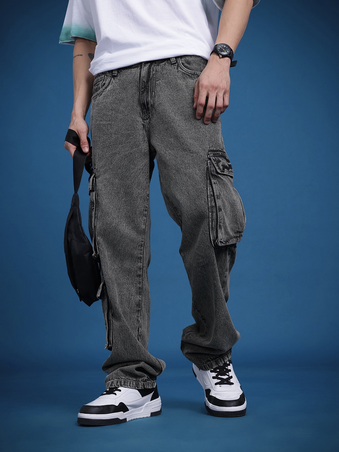 

The Roadster Life Co. Men Cotton Relaxed Fit Jeans, Grey