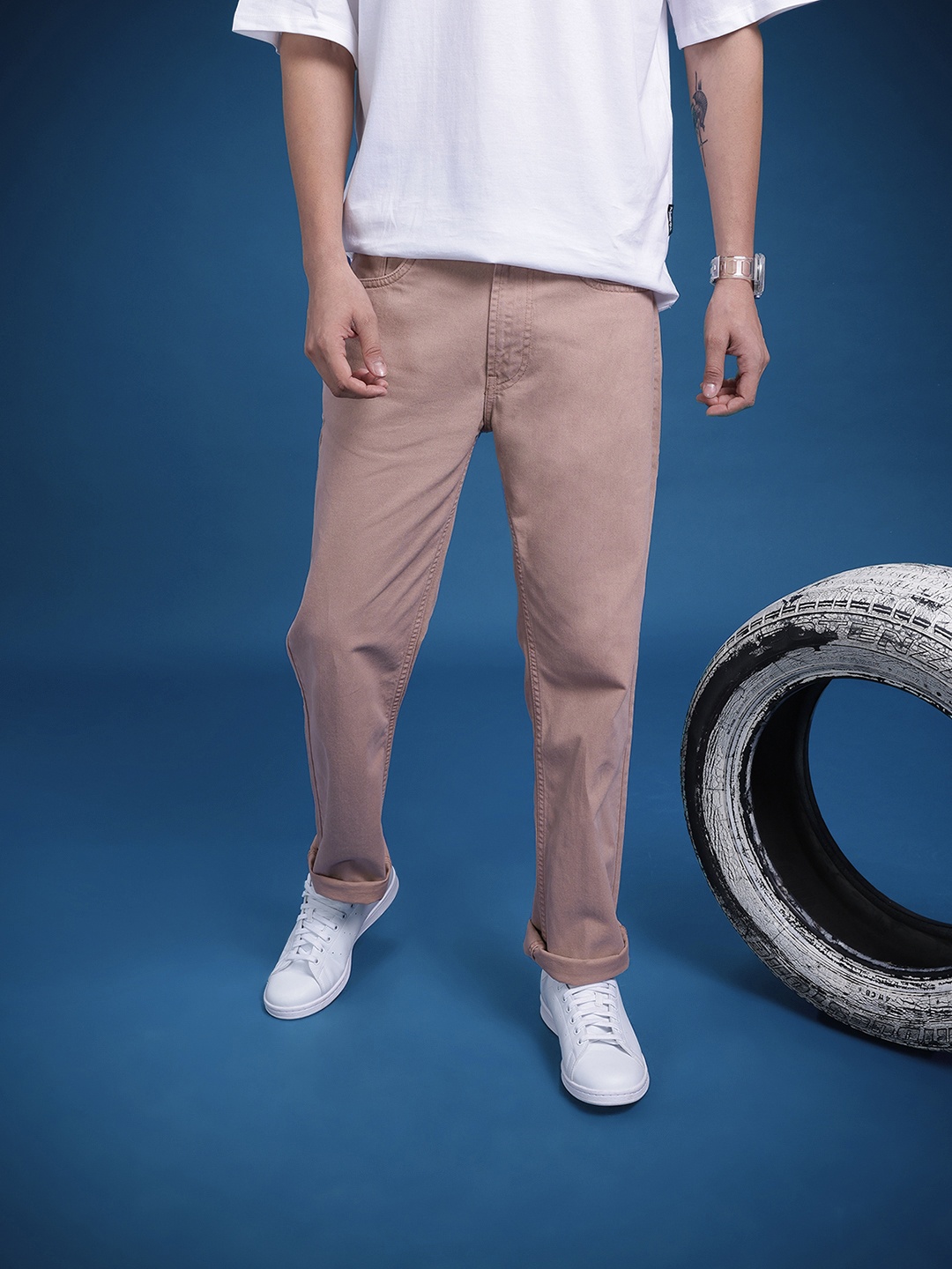 

The Roadster Life Co. Men Regular Fit Jeans, Pink