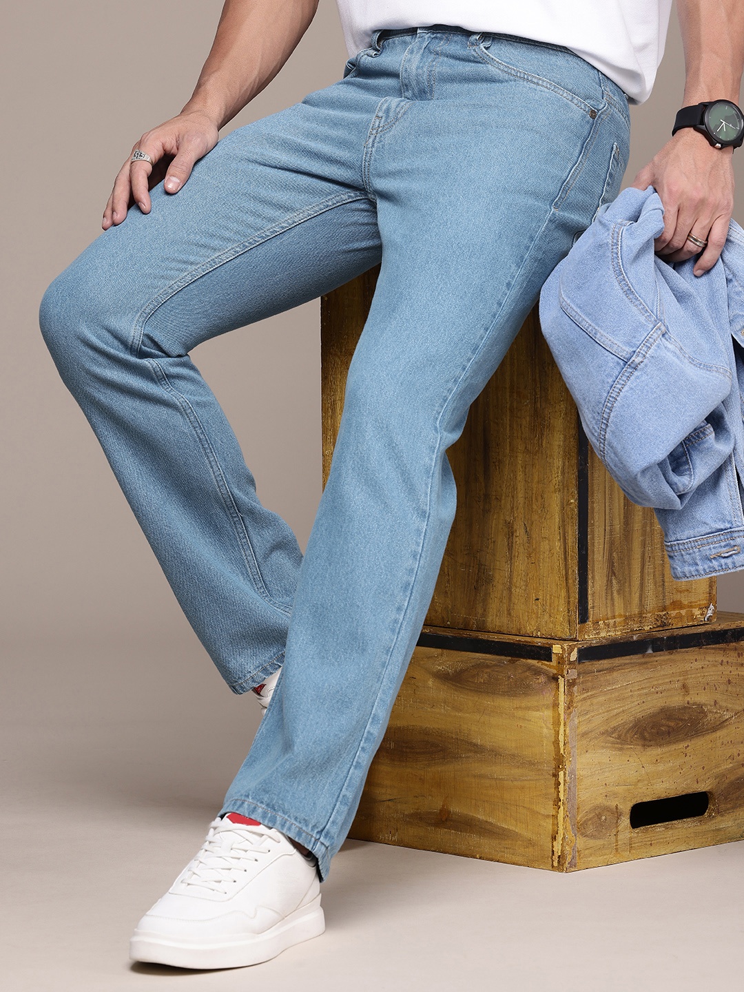

The Roadster Life Co. Men Bootcut Light Fade Pure Cotton Jeans, Blue
