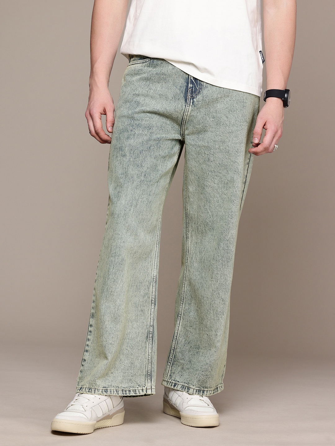 

The Roadster Life Co. Men Loose Bootcut Heavy Fade Pure Cotton Jeans, Blue