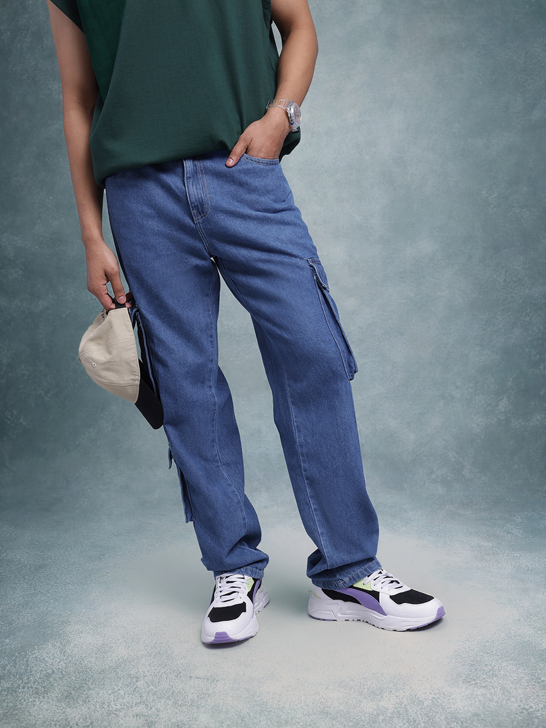 

The Roadster Life Co. Men Loose Fit Cargo-Style Jeans, Blue