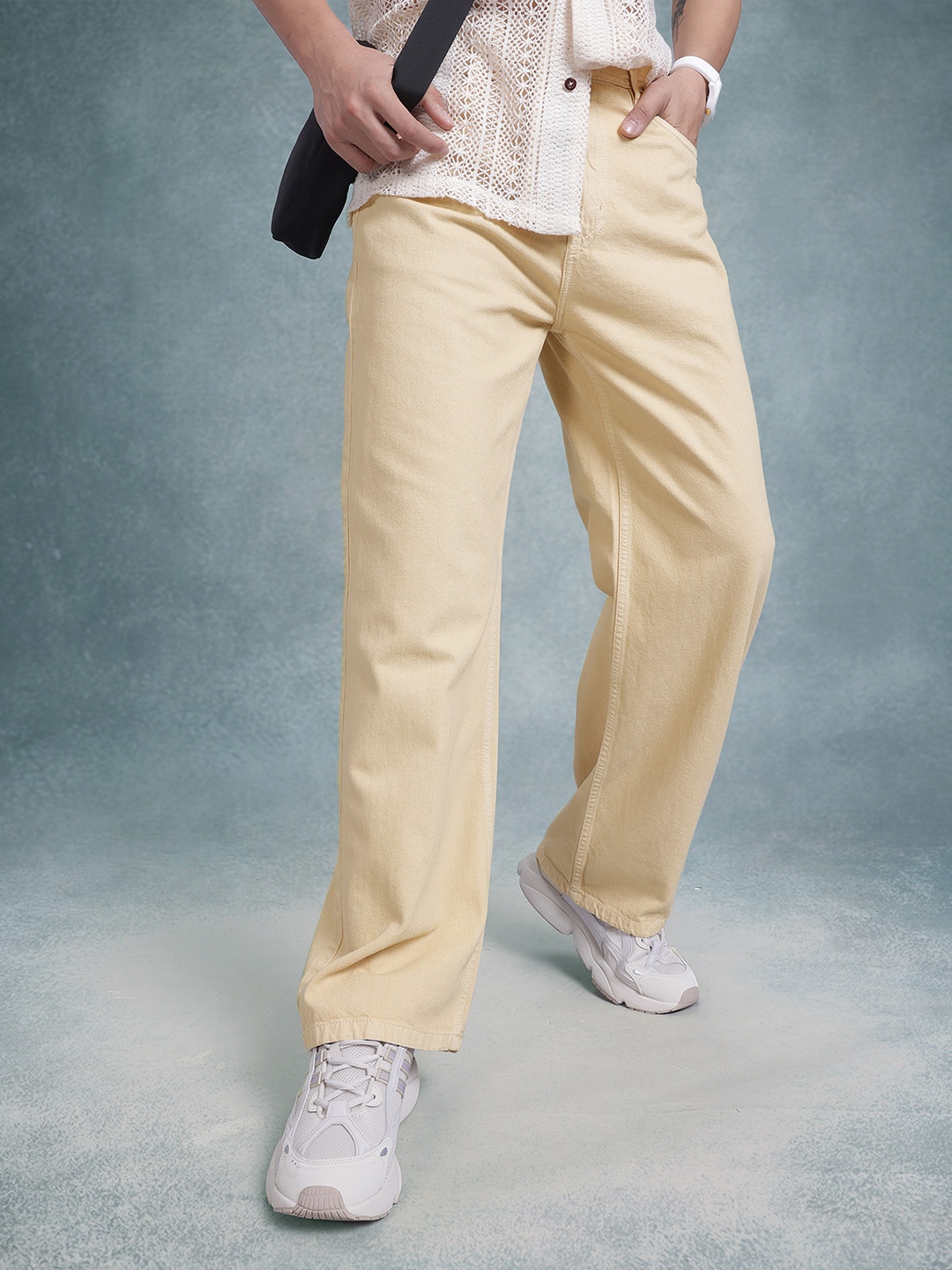 

The Roadster Life Co. Men Wide Leg Jeans, Beige