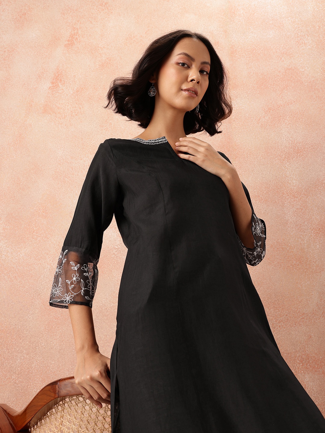 

all about you Kurta With Embroidered-Detail, Black