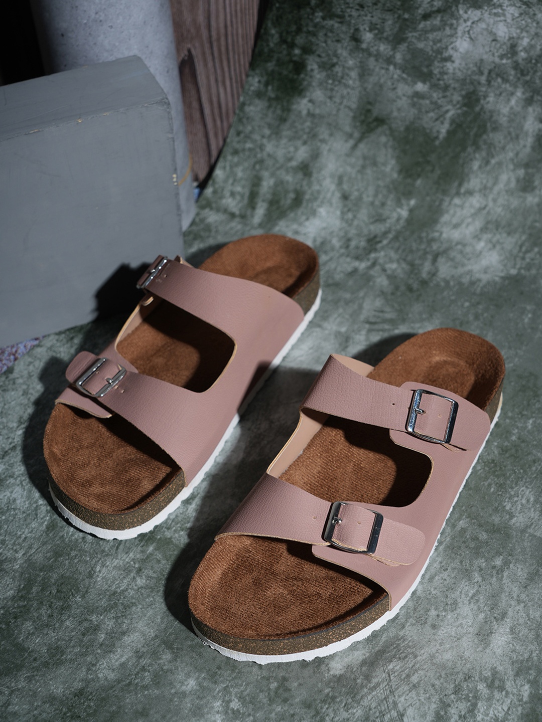 

MOZAFIA Women Open Toe Flats with Buckles, Champagne