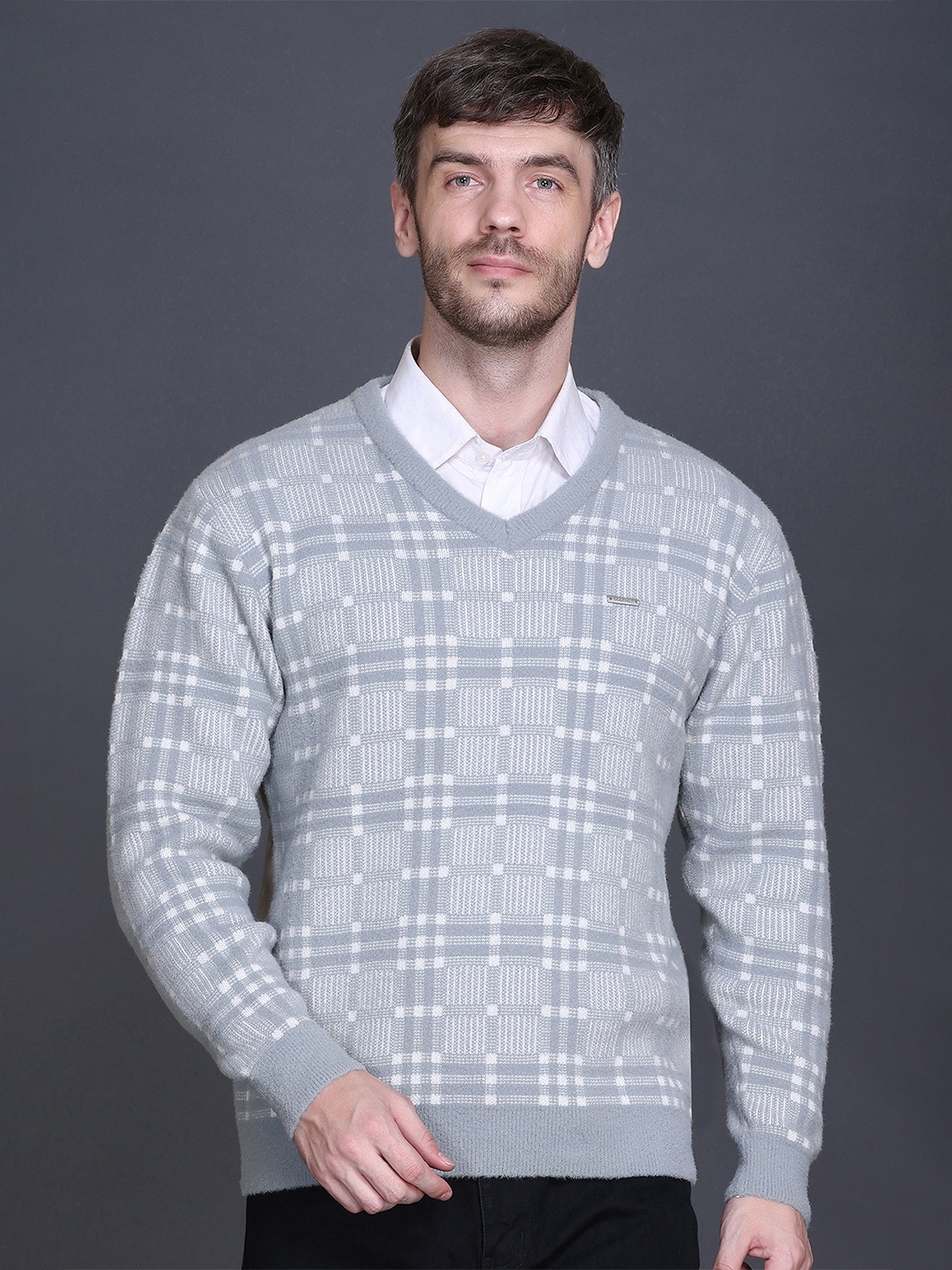 

GODFREY Men Checked V-Neck Pullover Sweater, Grey