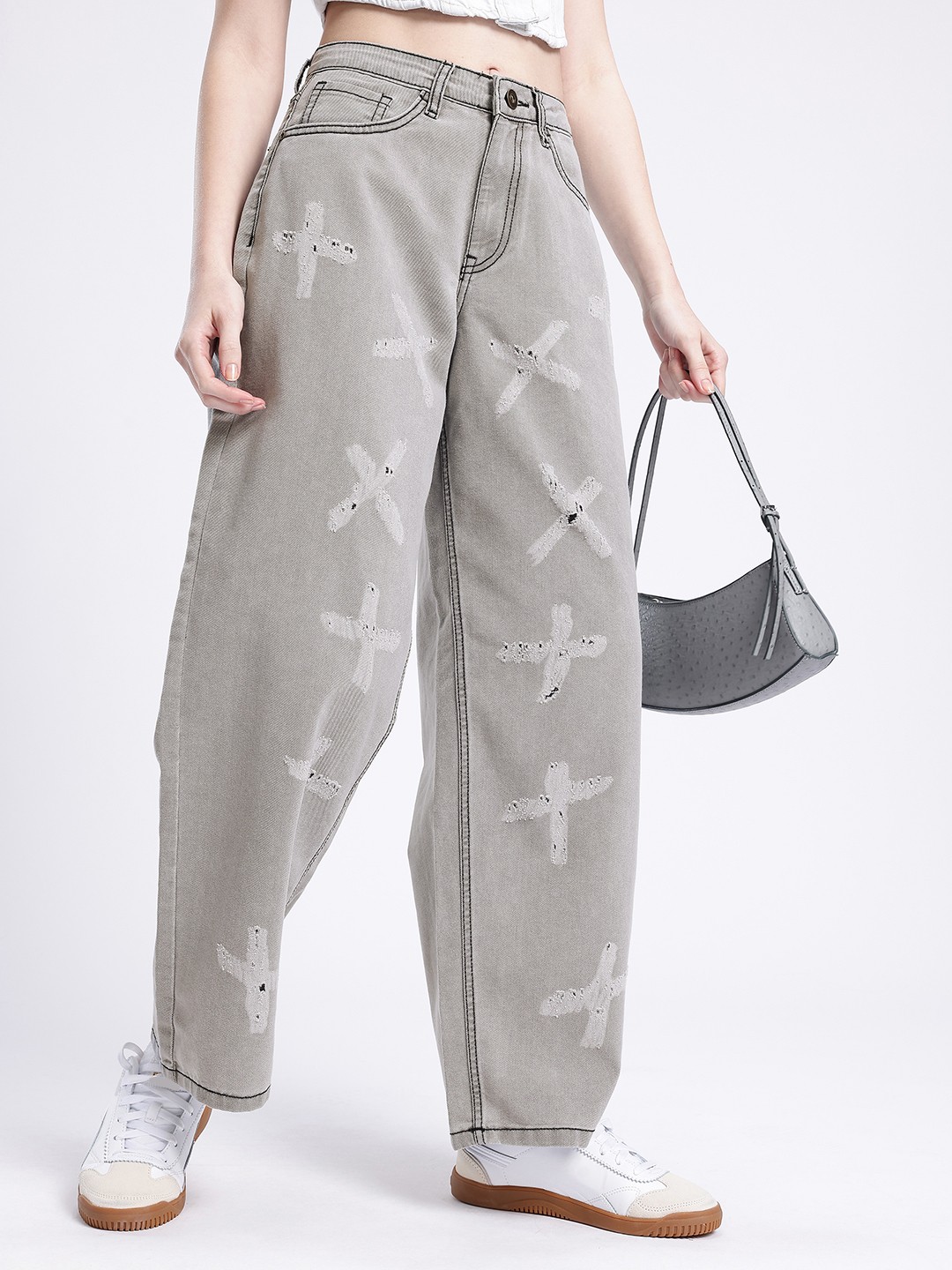 

glitchez Women Urban Savvy 90's Baggy Fit Cat Scratches Jeans, Grey