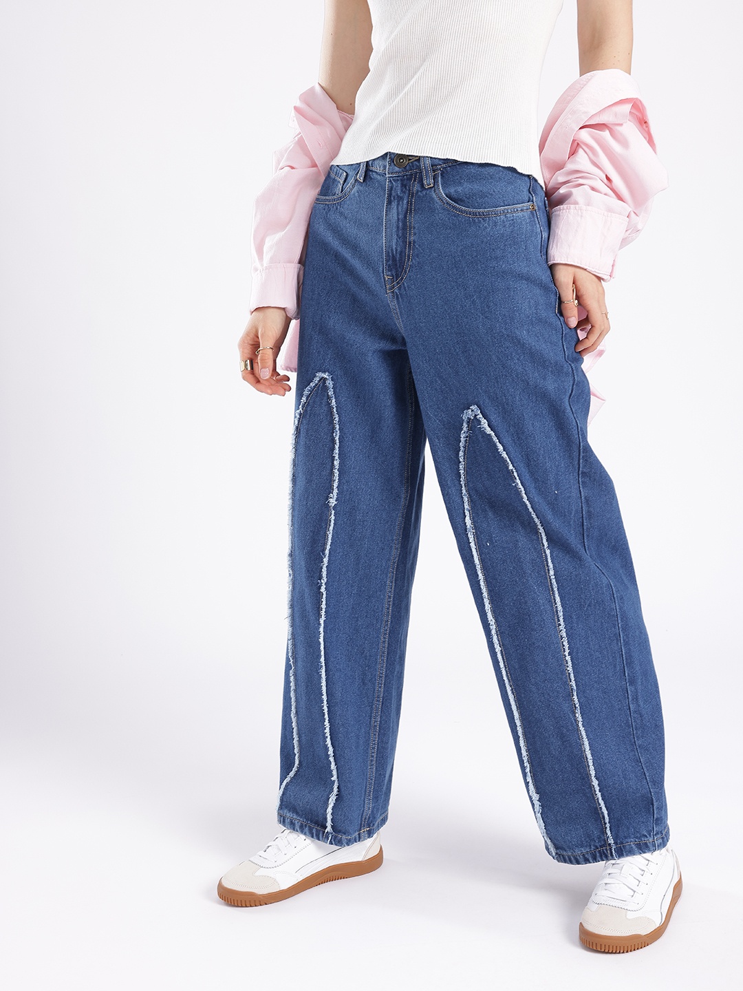 

glitchez Women Timeless 90's Baggy Fit Patch Work High-Rise Light Fade Jeans, Blue