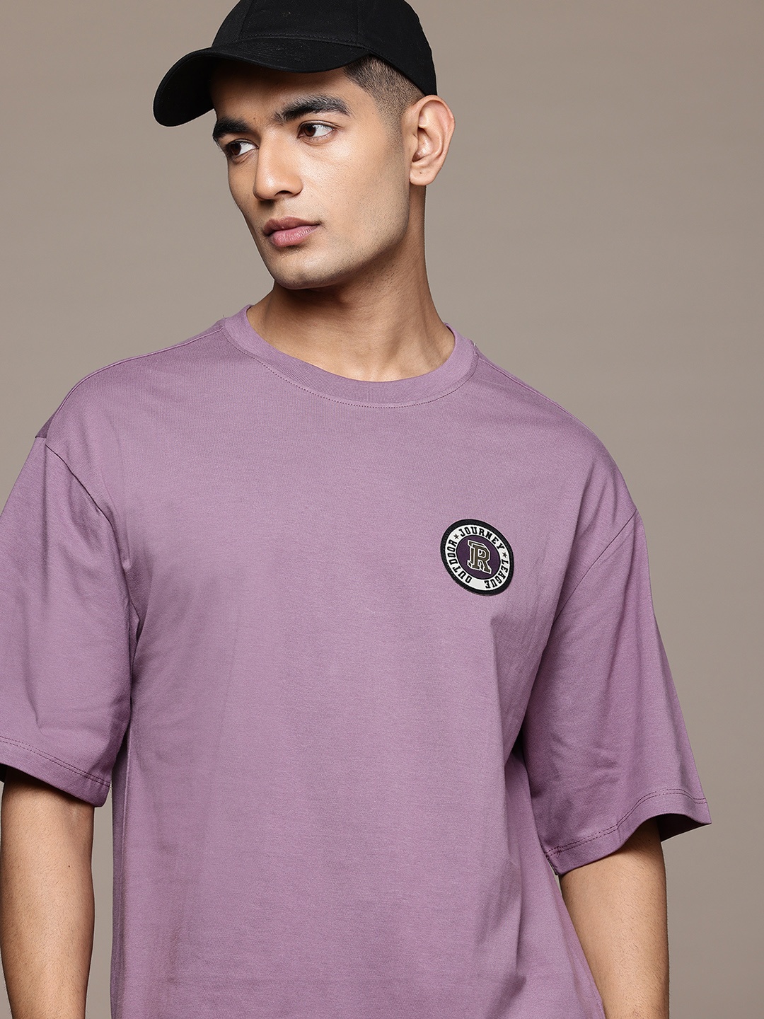 

The Roadster Lifestyle Co. Men Pure Cotton Relaxed Fit T-shirt, Mauve