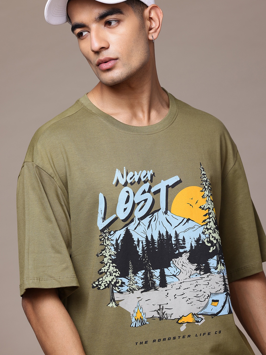 

The Roadster Lifestyle Co. Men Printed Pure Cotton Relaxed Fit T-shirt, Olive
