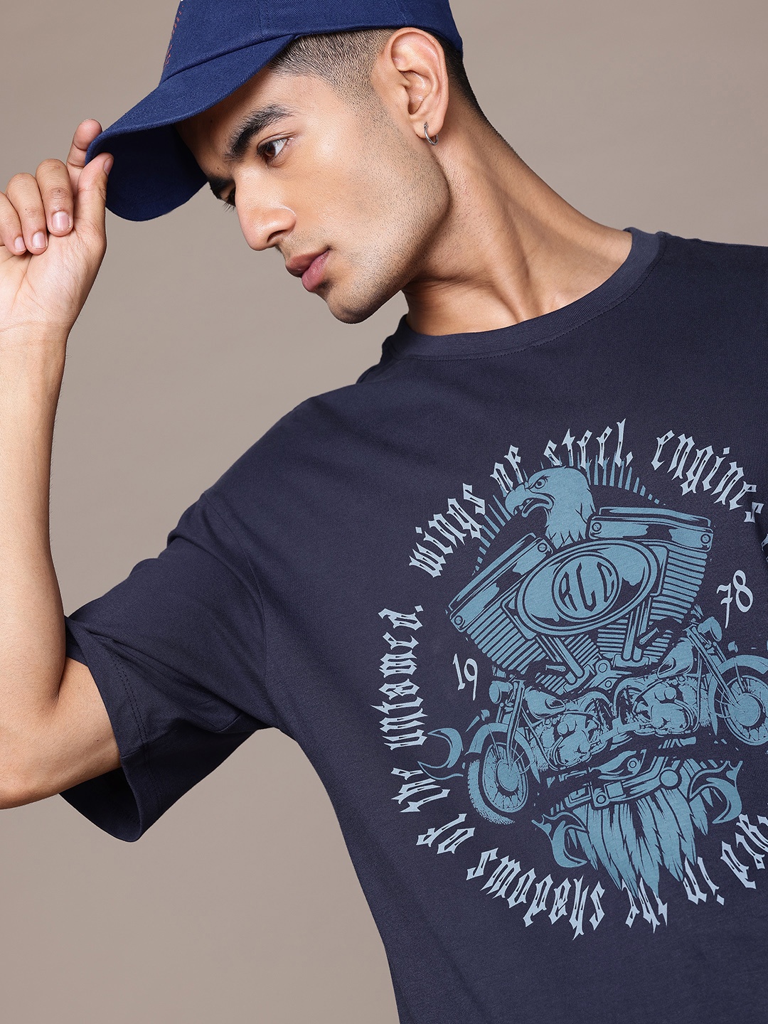 

The Roadster Lifestyle Co. Printed Relaxed Fit Pure Cotton T-shirt, Navy blue