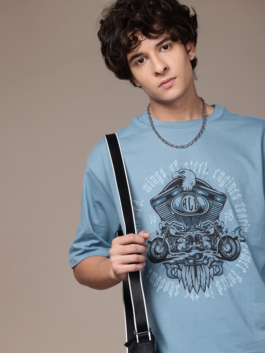 

The Roadster Lifestyle Co. Men Printed Pure Cotton Relaxed Fit T-shirt, Blue