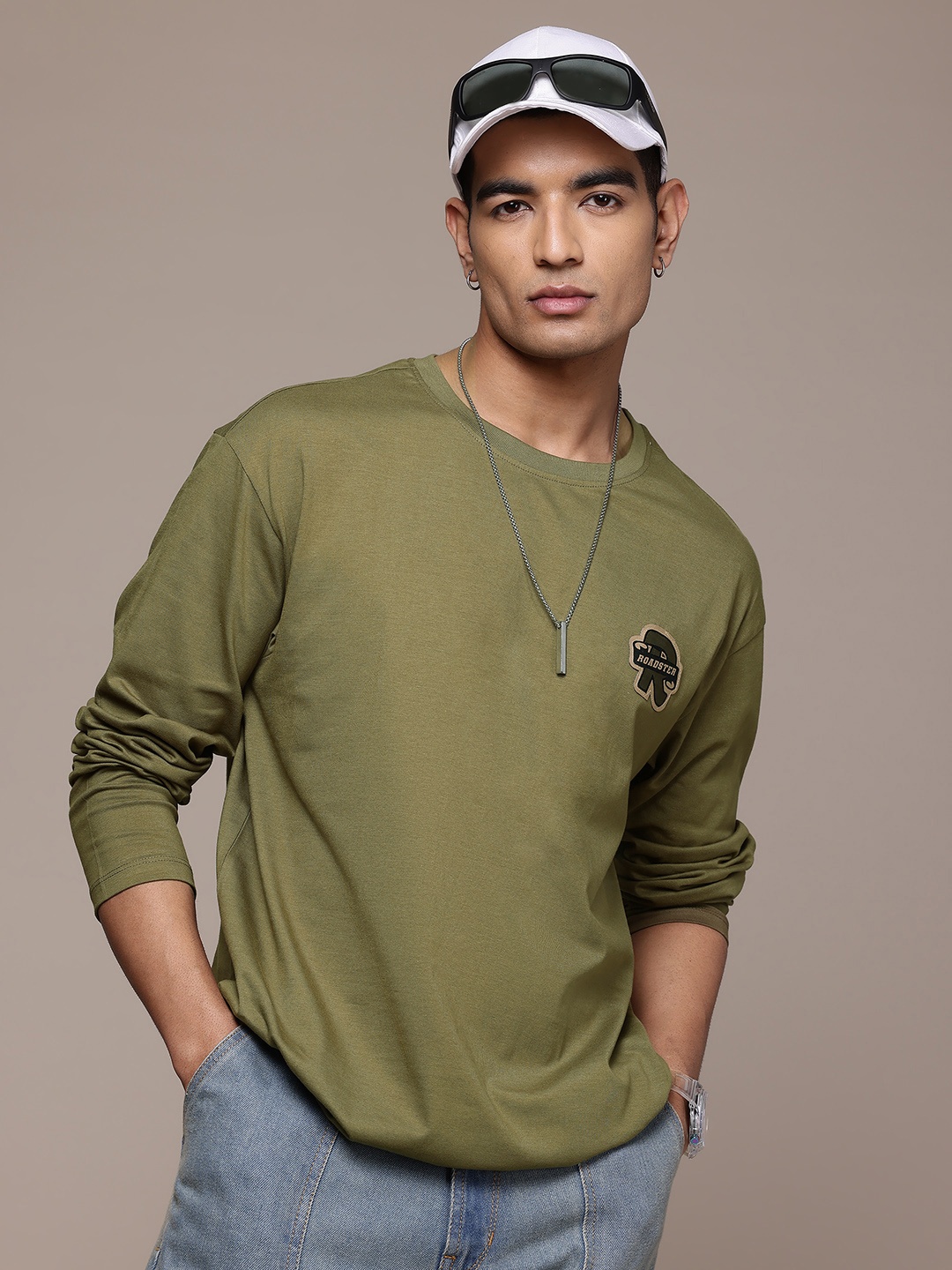 

The Roadster Lifestyle Co. Men Pure Cotton Relaxed Fit T-shirt, Olive