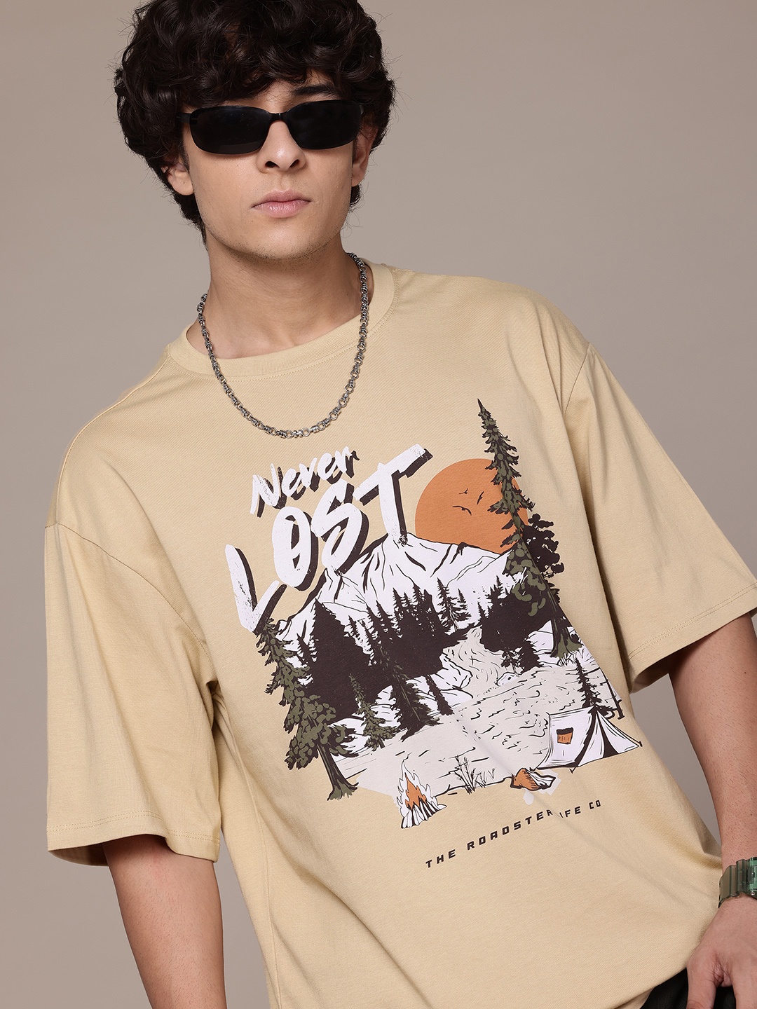 

The Roadster Lifestyle Co. Men Printed Pure Cotton Relaxed Fit T-shirt, Beige