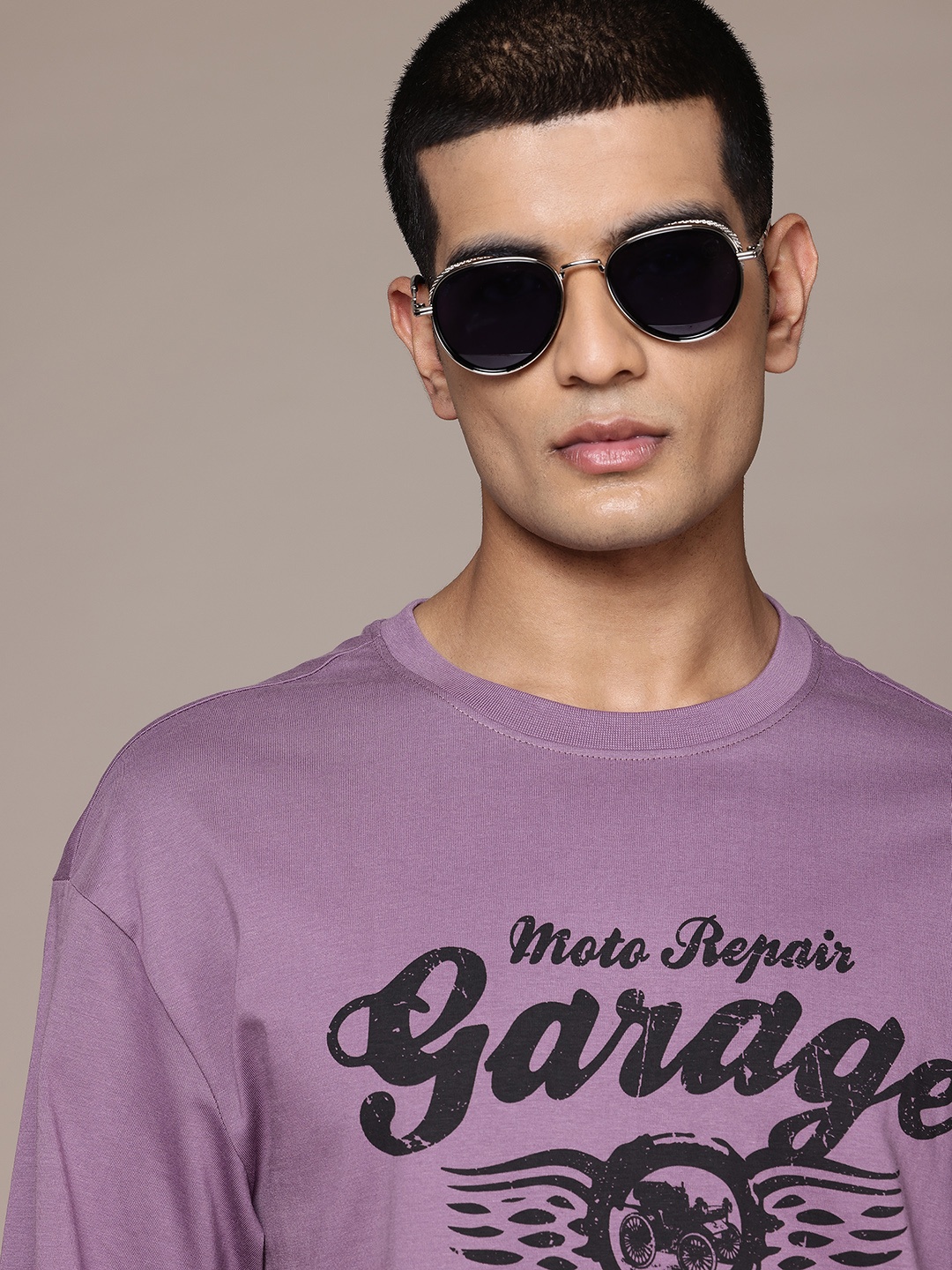 

The Roadster Lifestyle Co. Men Printed Pure Cotton Relaxed Fit T-shirt, Purple