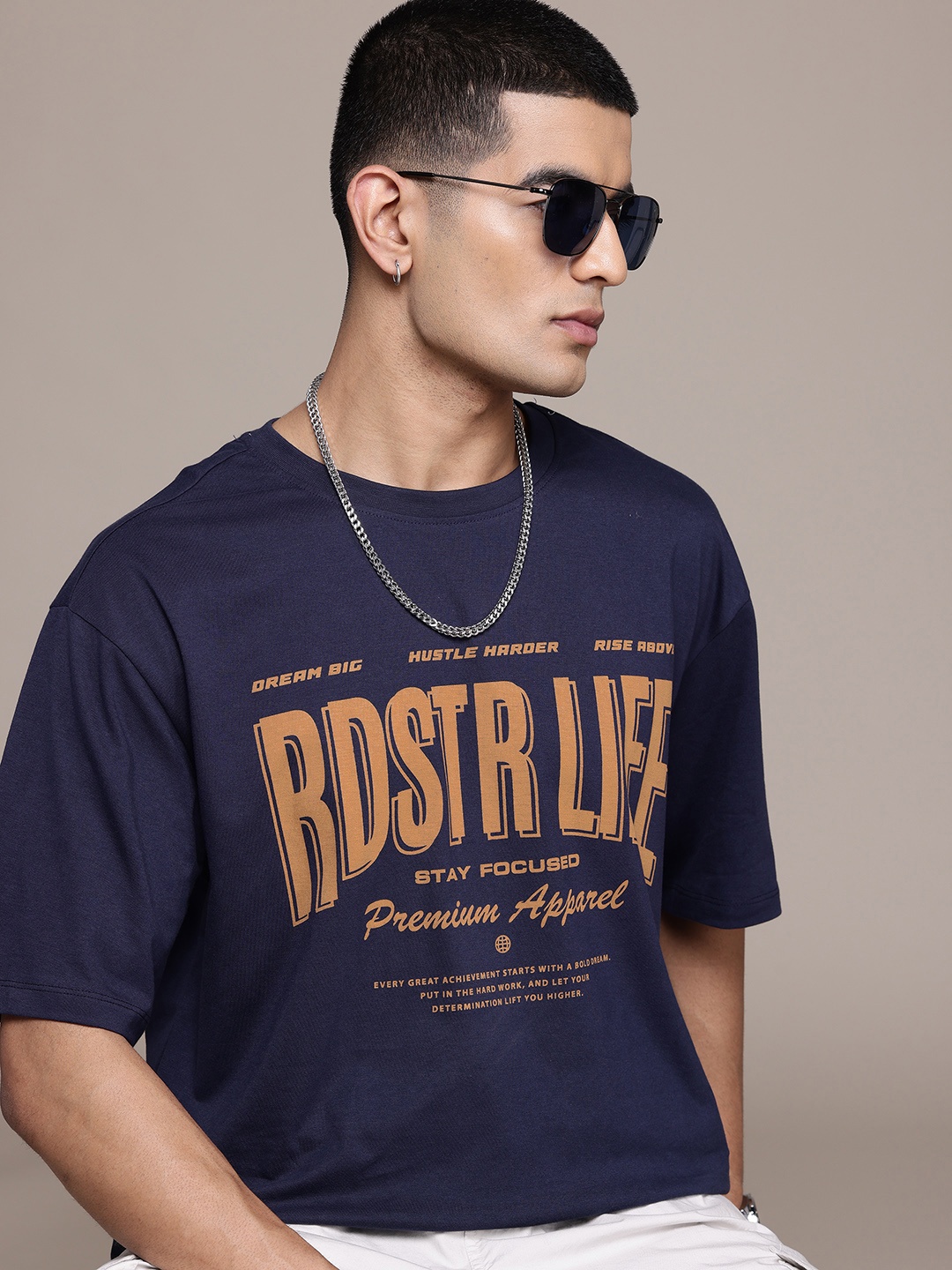 

The Roadster Lifestyle Co. Printed Drop-Shoulder Sleeves Pure Cotton Relaxed T-shirt, Navy blue