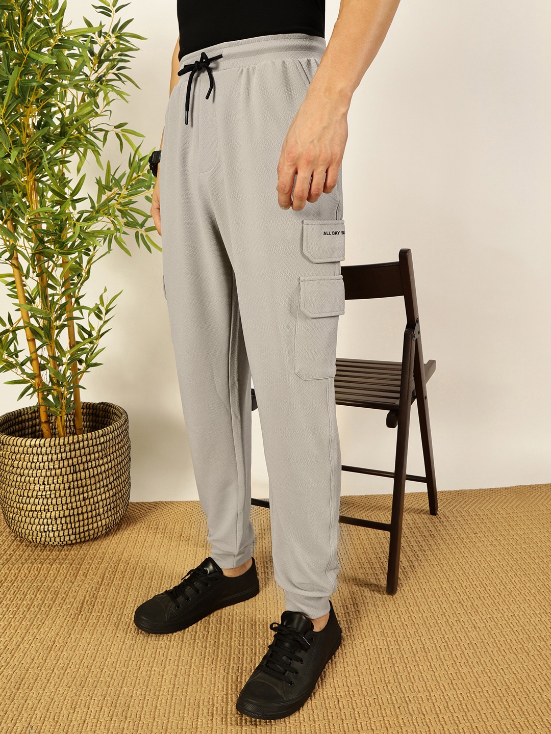 

Thomas Scott Men Mid Rise Track Pants, Grey