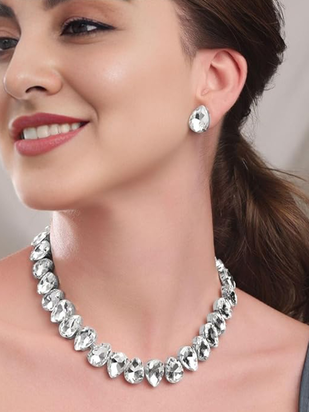 

MANSIYAORANGE Rhodium Plated AD Gemstone-Studded Jewelry Set, Silver