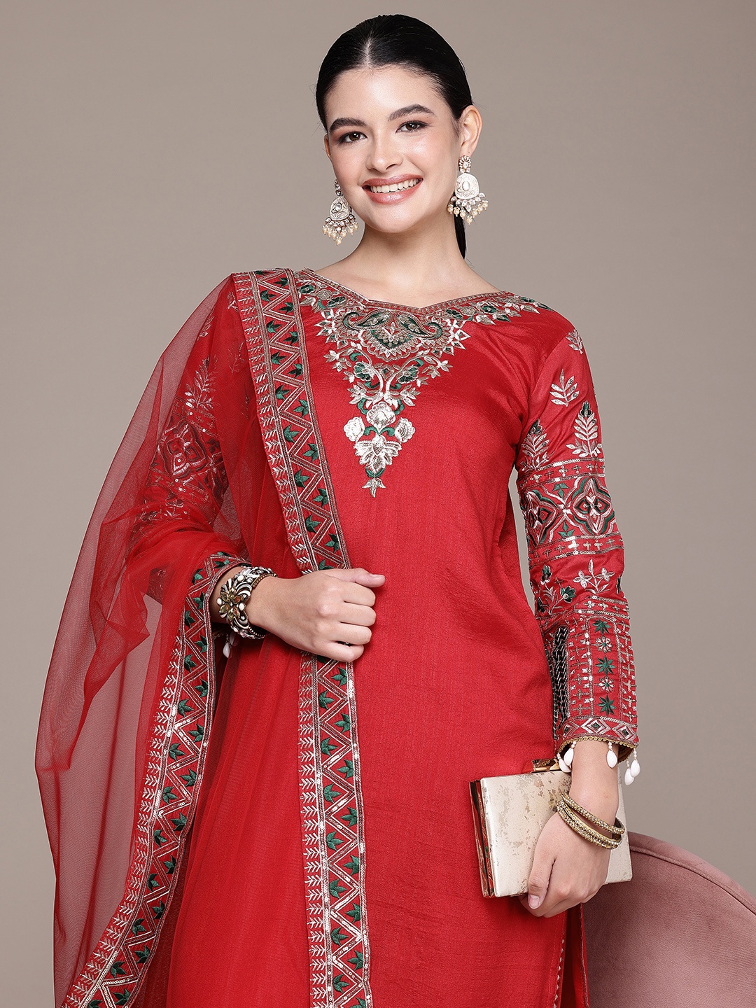 

GLAMONY Ethnic Motifs Embroidered Sequinned Kurta With Palazzos & Dupatta, Red