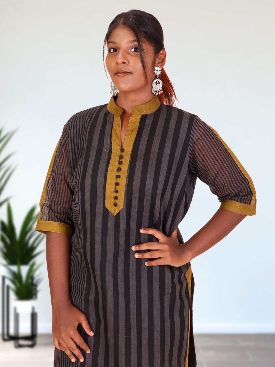 

Avishya Striped Mandarin Collar Pure Cotton Straight Kurta, Grey