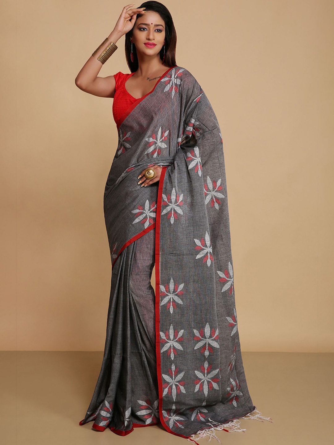 

WoodenTant Woven Design Pure Cotton Saree, Grey