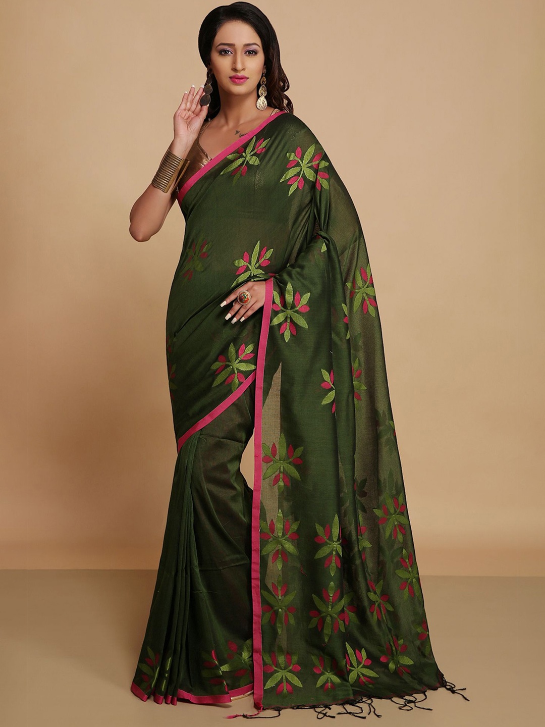 

WoodenTant Woven Design Pure Cotton Saree, Olive