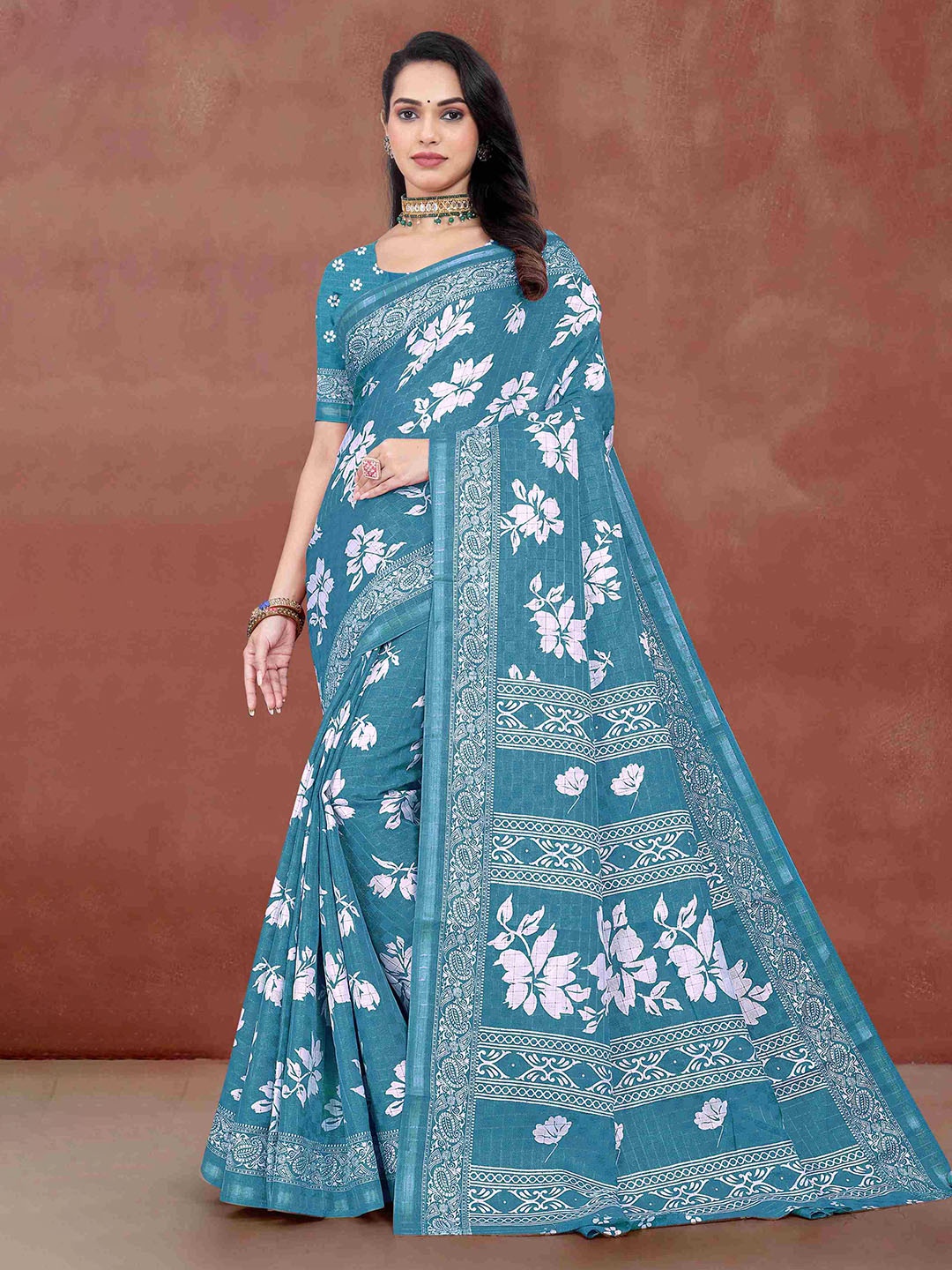 

STAVA CREATION Floral Printed Saree, Teal